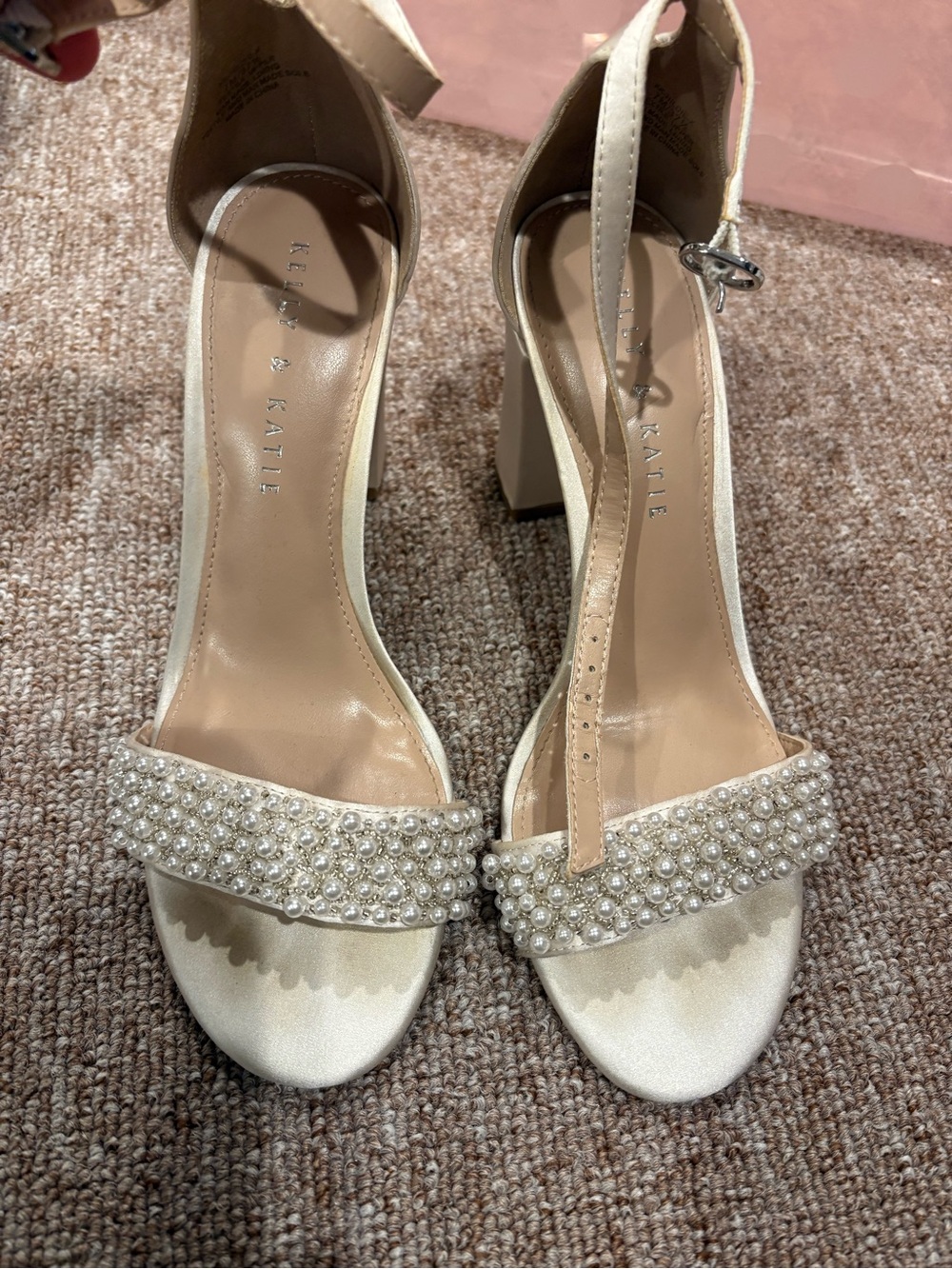✨WEDDING SHOES✨Pearl Embellished Ivory Block Heel Sandals